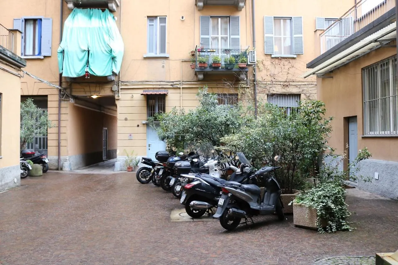 Via Custodi - Navigli House Selection איטליה